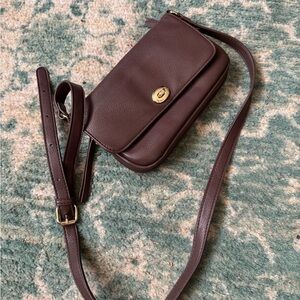 Elegant Brown Leather Crossbody Bag